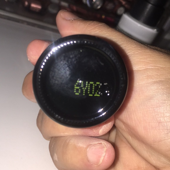 MAKE UP FOREVER SKIN BOOSTER - Picture 3 of 4